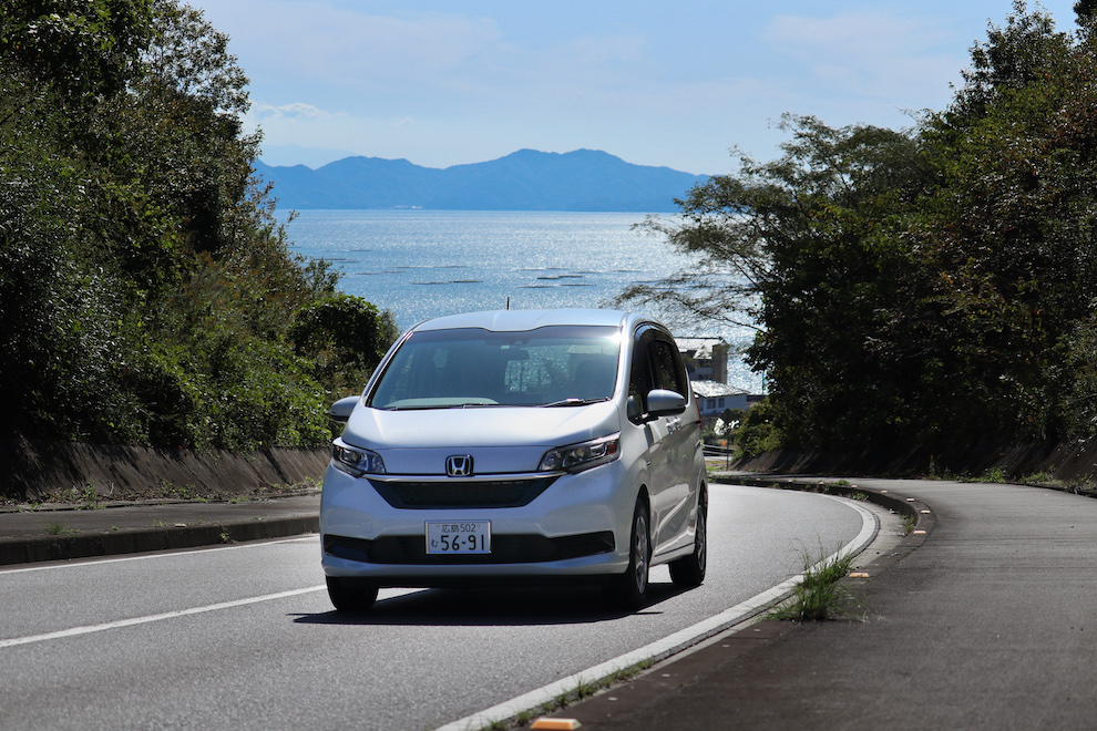 新型フリード　海３