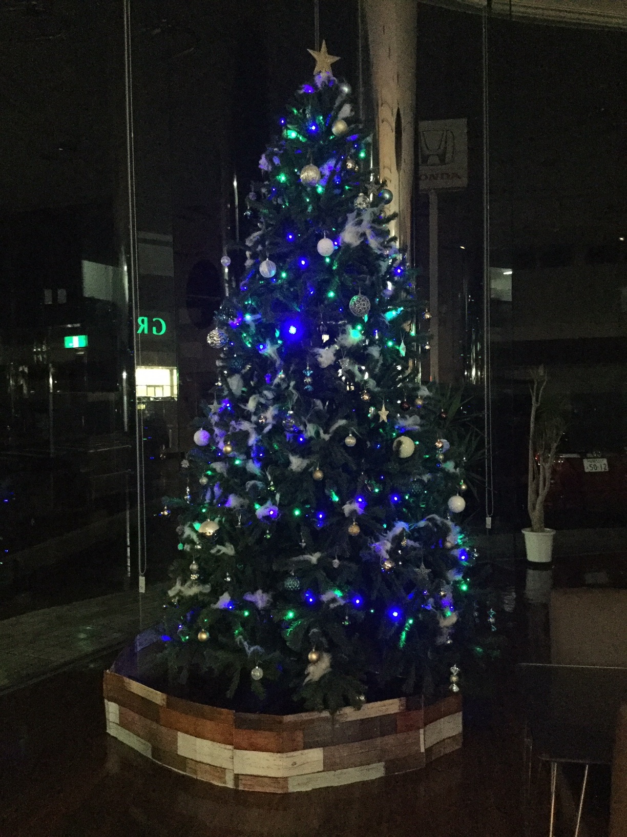 公式 冬支度 クリスマスツリー ｈｏｎｄａ ｃａｒｓ 秋田西
